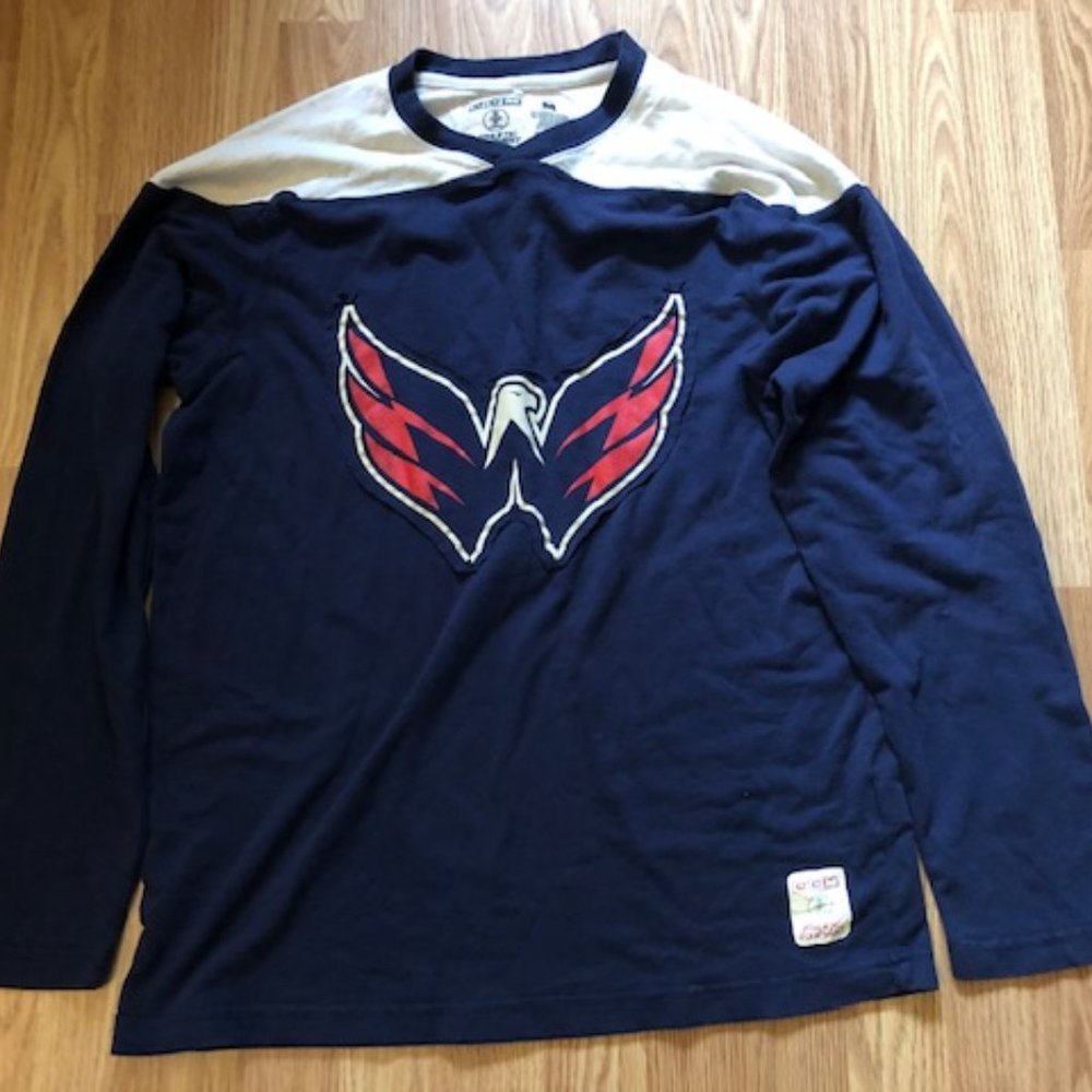 CCM ATHLETIC EQUIPMENT MEN NHL Washington Capitals Long Sleeve Tshirt Medium